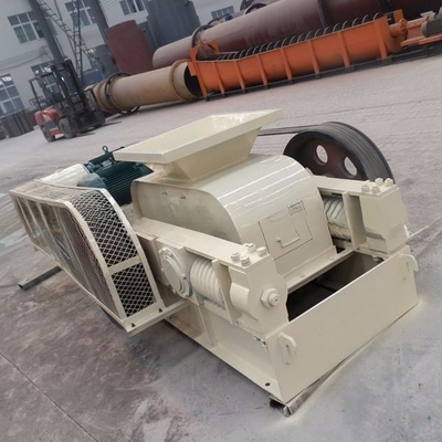 Lieferungsanleitung und Ingenieurshilfe Stein Sekundärmaschinen zum Zerkleinern Sand Herstellung Rollenmühle Zerkleinerer für Erz