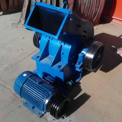 Kleine mobile Steinhammer-Kremsermaschine mit Brechfähigkeit und weißer Farbe