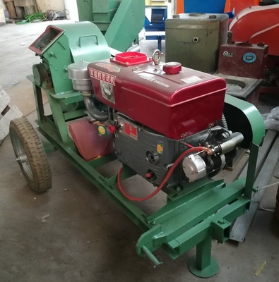 Unter 300 mm Fütterungsgröße Mobiler Holzspalter Hammer Mill Crusher Kräutermacher