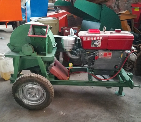 Unter 300 mm Fütterungsgröße Mobiler Holzspalter Hammer Mill Crusher Kräutermacher