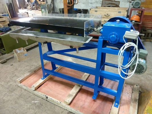 98% Energie Bergbau Kleinräumliche Goldbergbau Ausrüstung Glasfaser Schwingung Shaker Tischkonzentrator