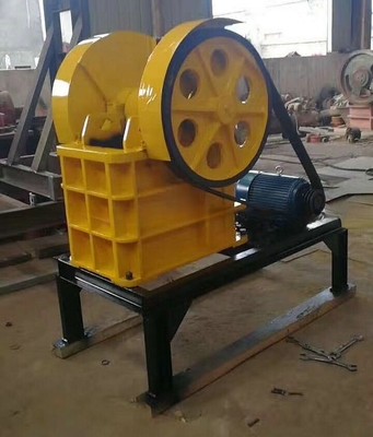 PE400x600 Golderz Stein Kiefer Brecher Maschine für Ausgang in 30kw Produktionsanlage