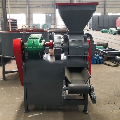 700 kg Gewicht Erdölkoksbrikettenmaschine mit weniger als 50% Materialfeuchtigkeit
