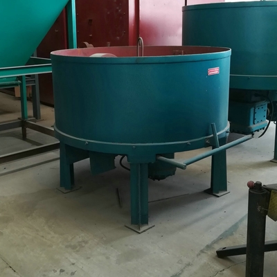 900 KG Radmahlmaschine für Kohle Kohle Koks Eisenpulvermahlmaschine
